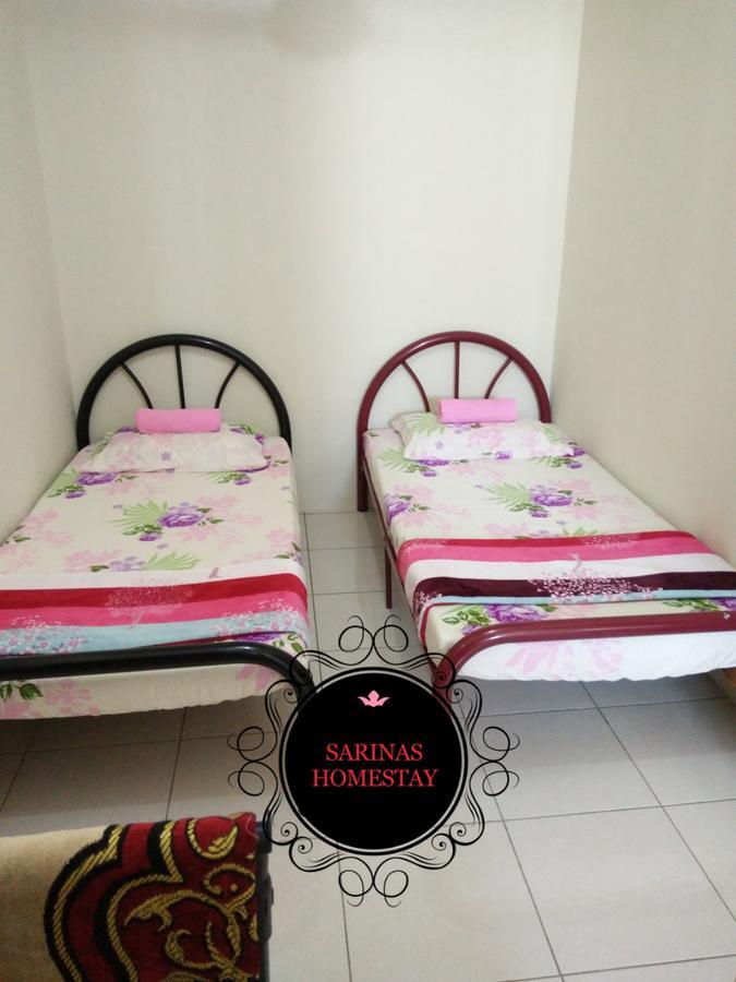 Sarinas Homestay Semporna Buitenkant foto