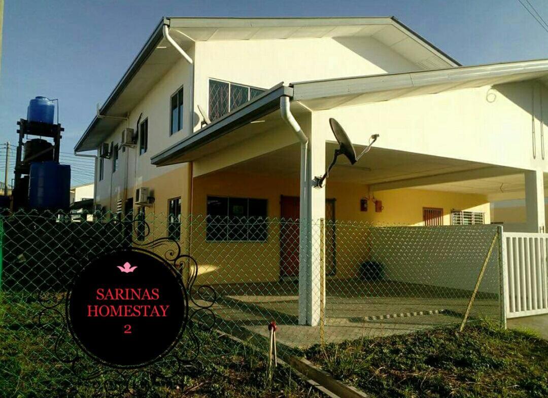 Sarinas Homestay Semporna Buitenkant foto